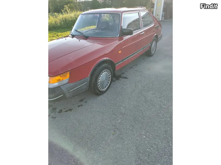 Ostetaan Saab 900i VM. 87