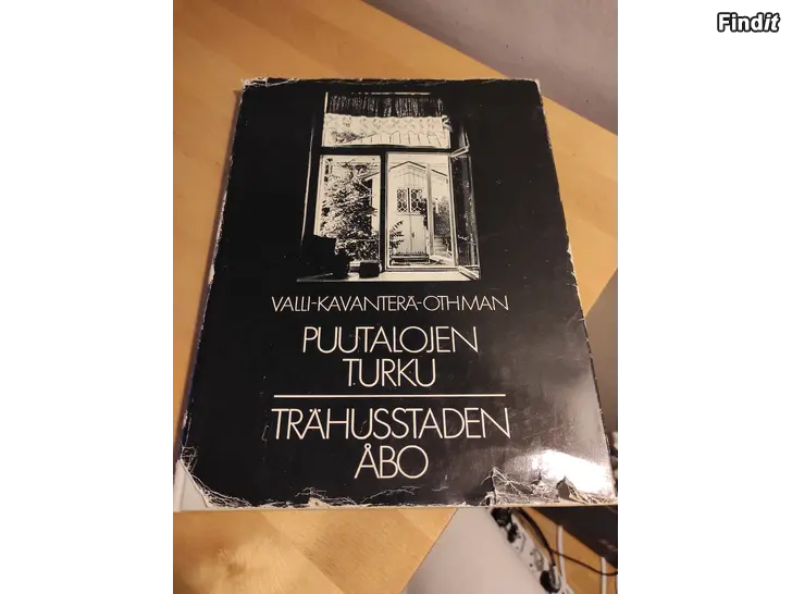 Myydään Puutalojen Turku  Trähusstaden Åbo. -1976