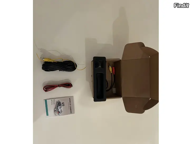 Myydään BMW 5 sarja F11 / F10 peruutuskamera