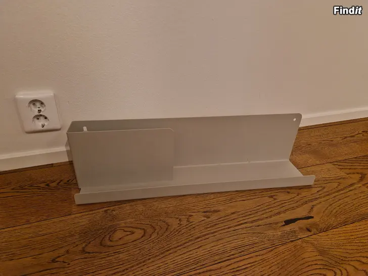 Säljes Hylla i stål