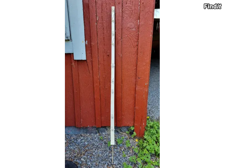Säljes Stängselstolpar 125-155 cm