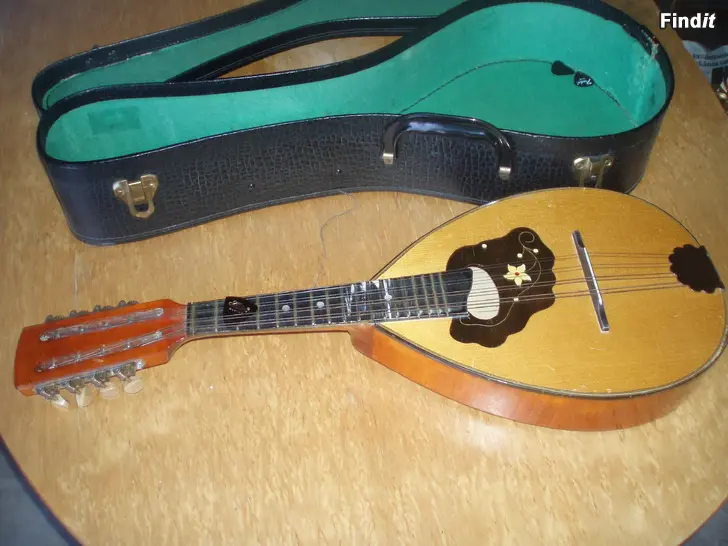 Säljes mandolin