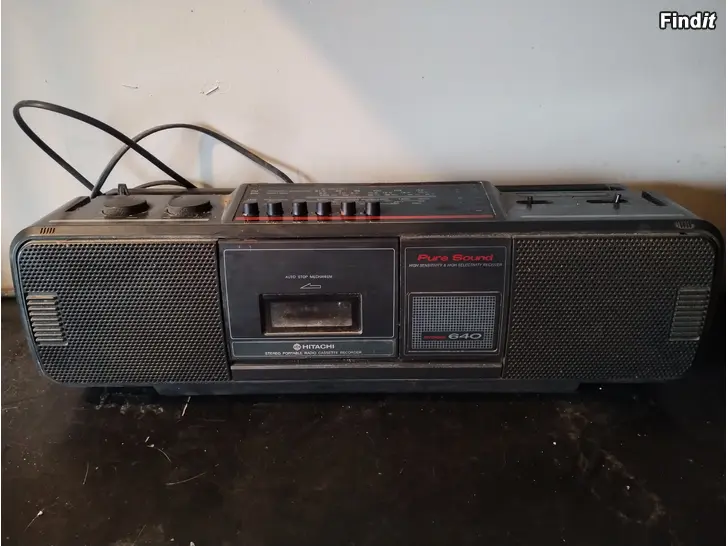 Myydään Retro radio Hitachi