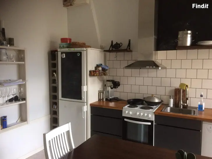 Vuokrataan Uthyres radhuslägenhet på skata, vuokrattavana rivitaloasunto skatassa
