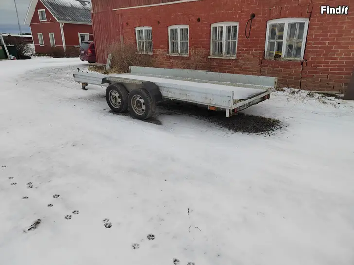 Myydään Traileri
