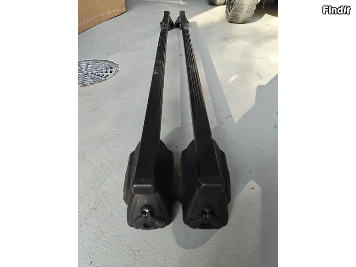 Myydään Thule takräcken