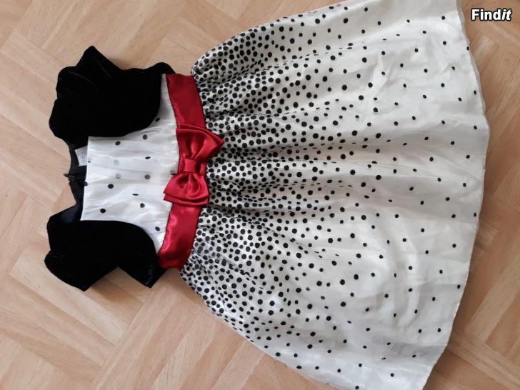 Myydään Gown, dress, 3-4 years