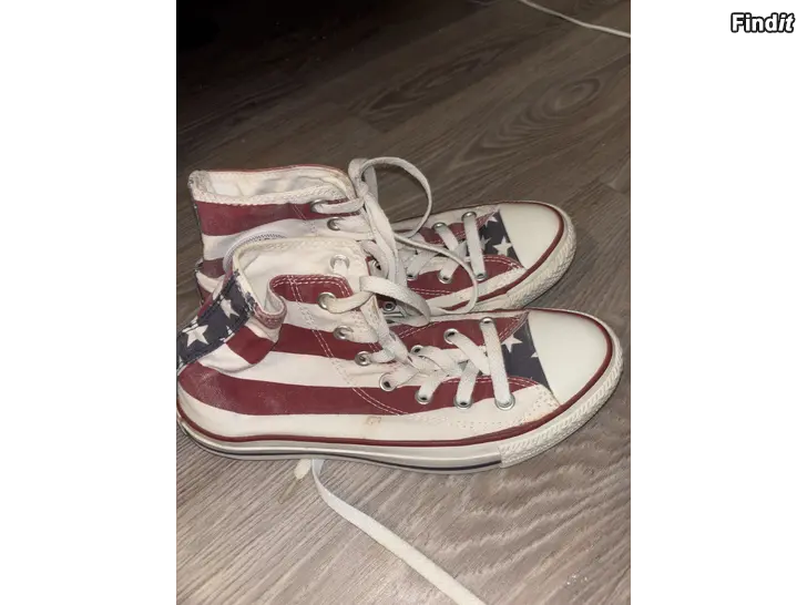 Säljes Converse skor