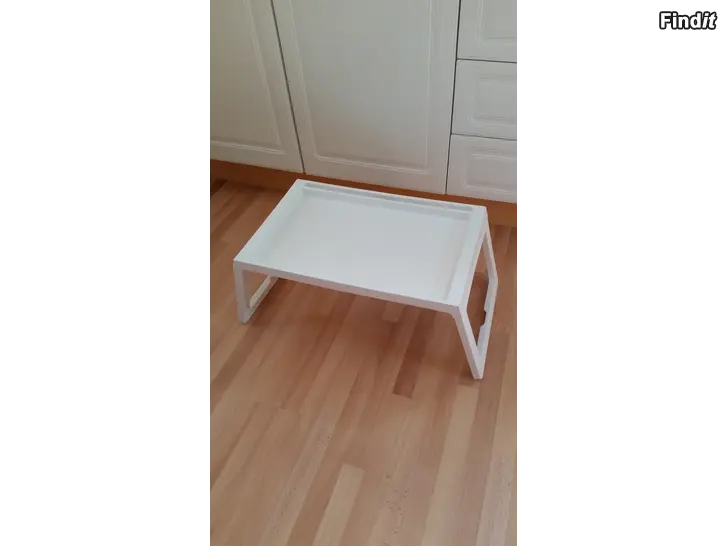 Myydään Ikea KLIPSK vuodetarjotin valkoinen 7e