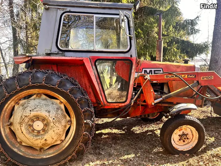 Säljes Traktor med frontlastare