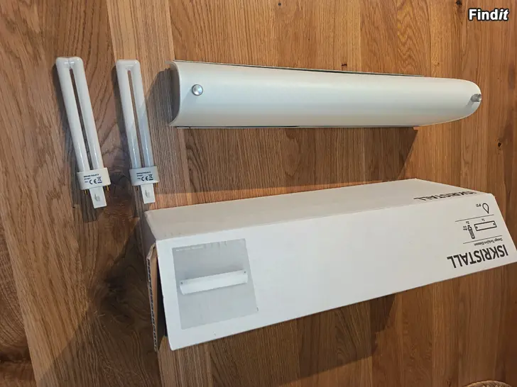 Myydään Badrumslamppa