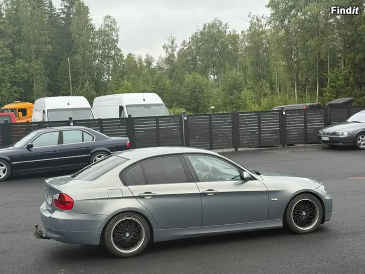 Myydään BMW 300 Serie  E90 i delar, osina