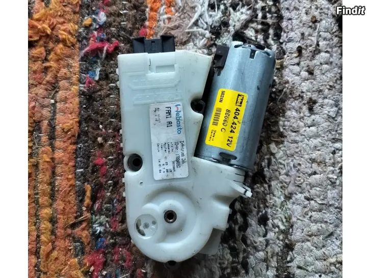 Myydään Kattoluukku moottori kaasuläpäkotelo vdo