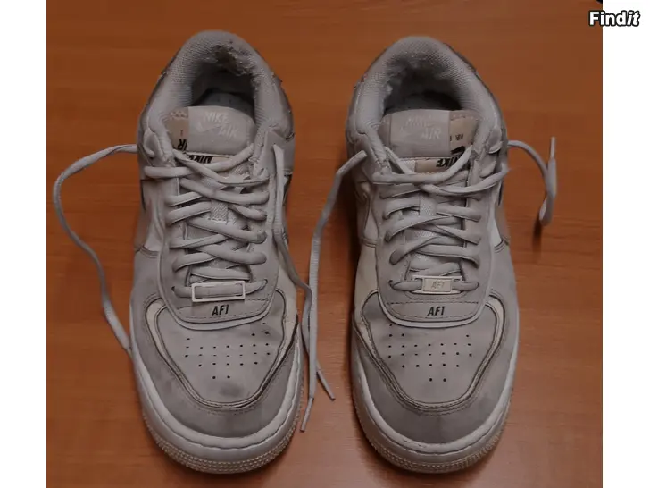 Säljes Nike air tennarit koko 40