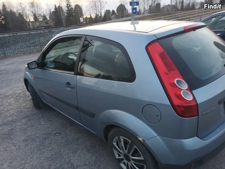 Säljes Ford fiesta