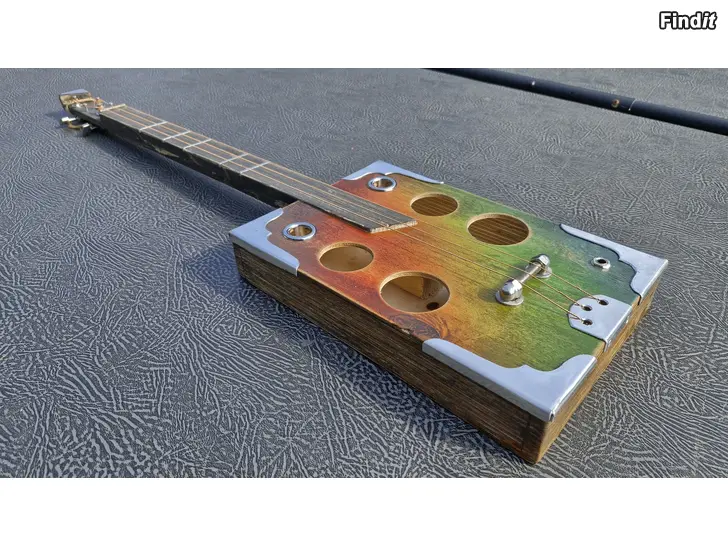 Säljes Gitarr
