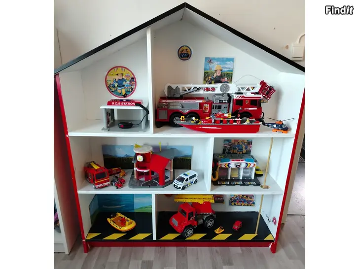 Säljes Bokhylla/brandstation