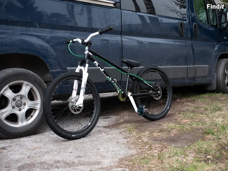 Säljes DMR Dirt Jump 24