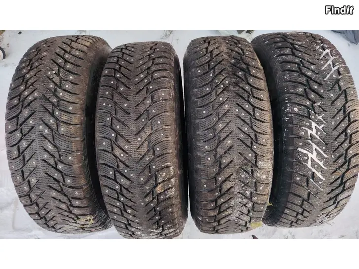 Myydään Uuden veroiset nastarenkaat vanteilla