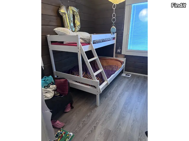 Säljes Våningssäng