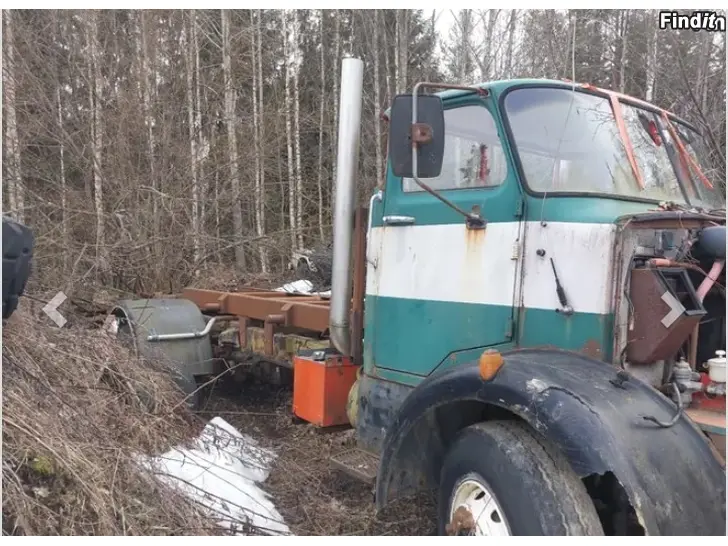 Säljes Sisu Kontio 1974 vaihtolava