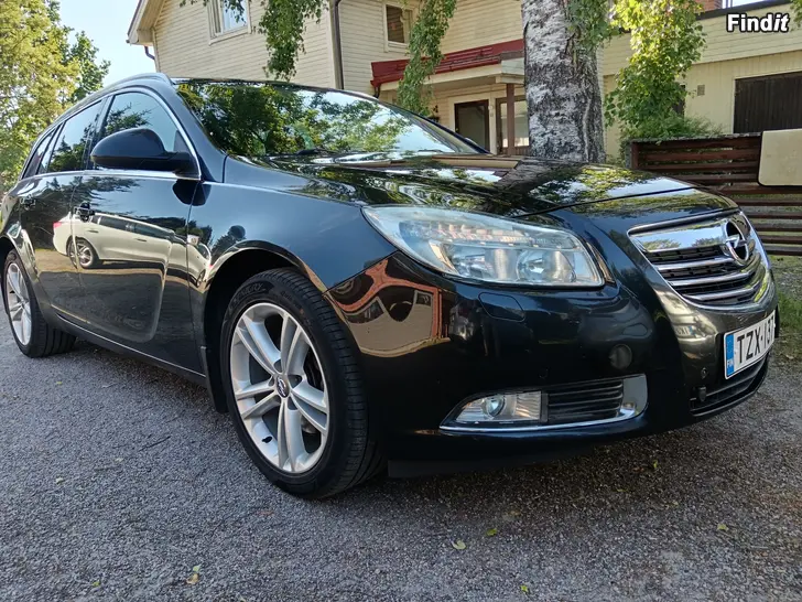 Myydään Opel Insignia AWD 2.0D 160-hv. Sports Tourer 4x4  JUURI KATSASTETTU