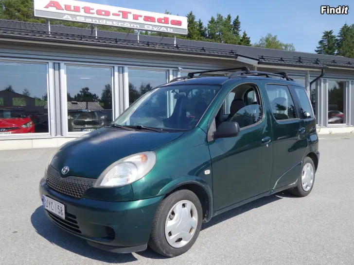 Säljes TOYOTA YARIS VERSO 1.5Vvti SOL -12/2001
