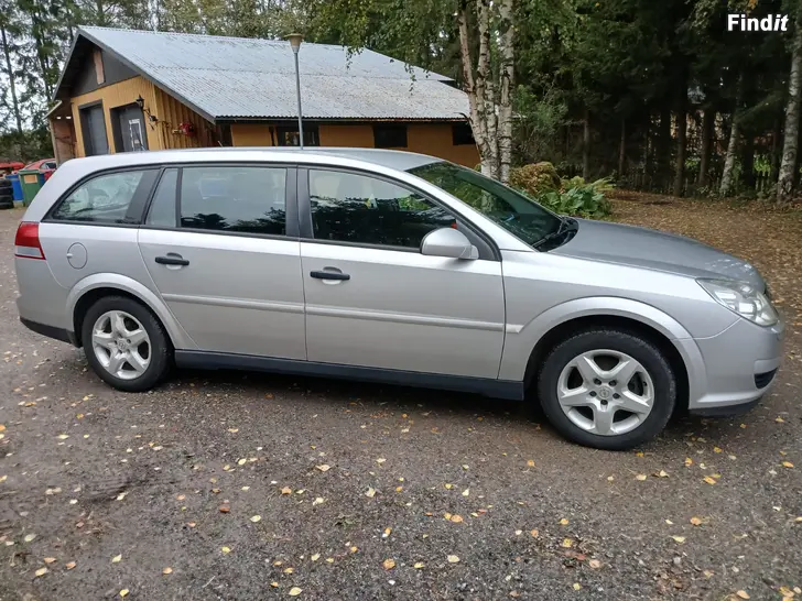 Myydään Opel Vectra 1.8 Bensa 122hv Farm