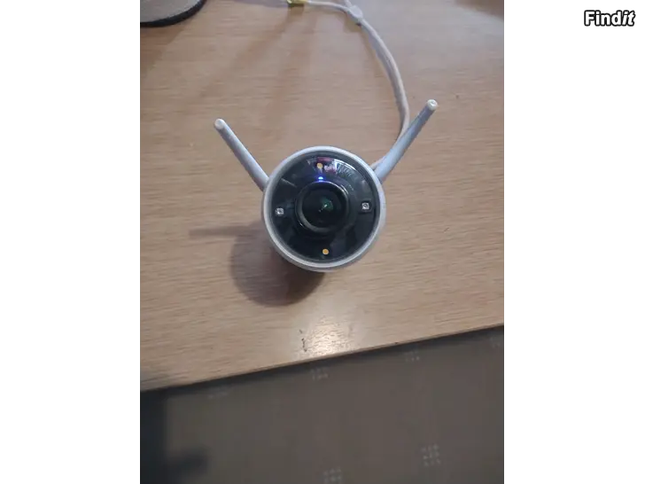 Myydään Ezviz cs-c3w turvakamera