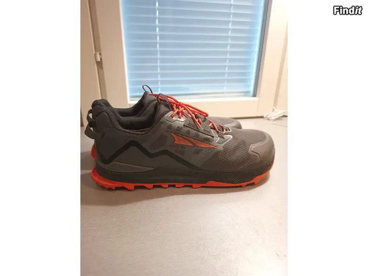 Säljes Altra WTHR 2 zero drop widetoe trailsko 45