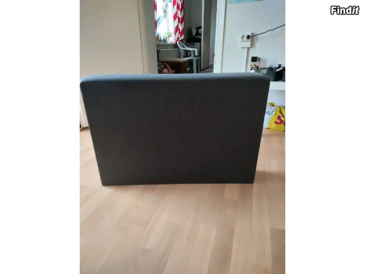 Myydään Sohvan käsinojat