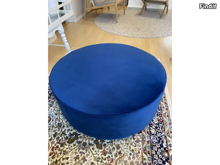 Myydään Blå fotpall