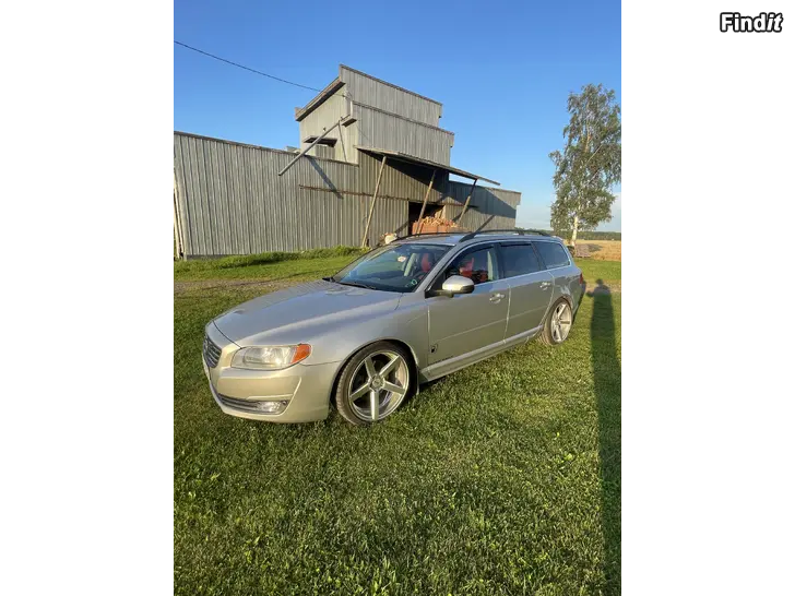 Säljes Volvo V70