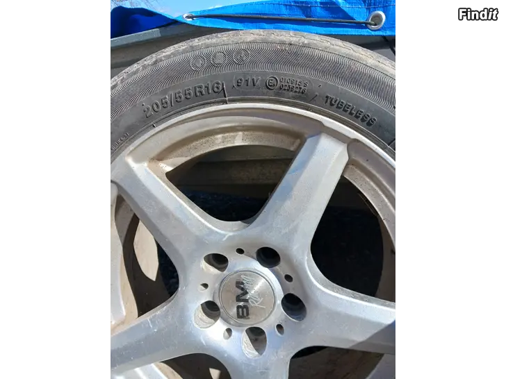 Säljes Lättmetallfälgar volvo850