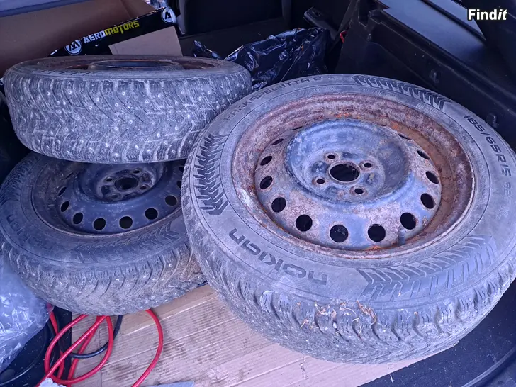 Säljes Toyota vinterdäck