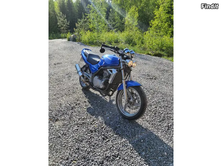 Säljes Kawasaki ER-5 A2 registrerad