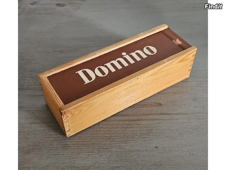 Säljes Äldre dominospel