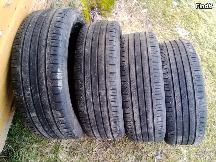 Myydään 215/60R17