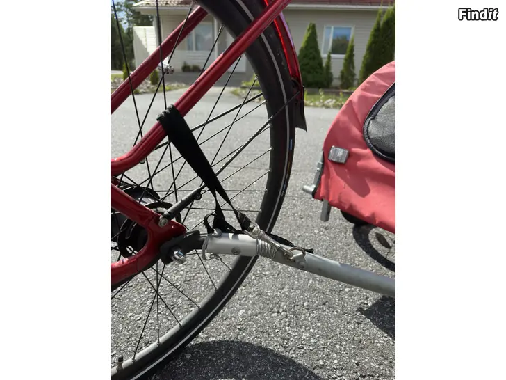 Säljes Hundkärra till Cykeln