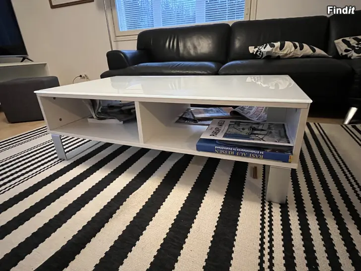Säljes Vardagsrumsbord