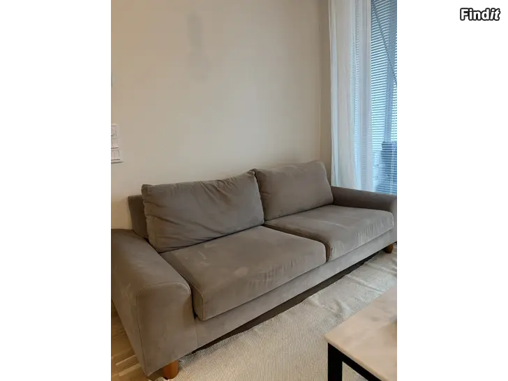 Säljes Beige sammetssoffa