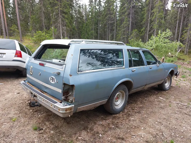 Myydään Buick Electra stw osina