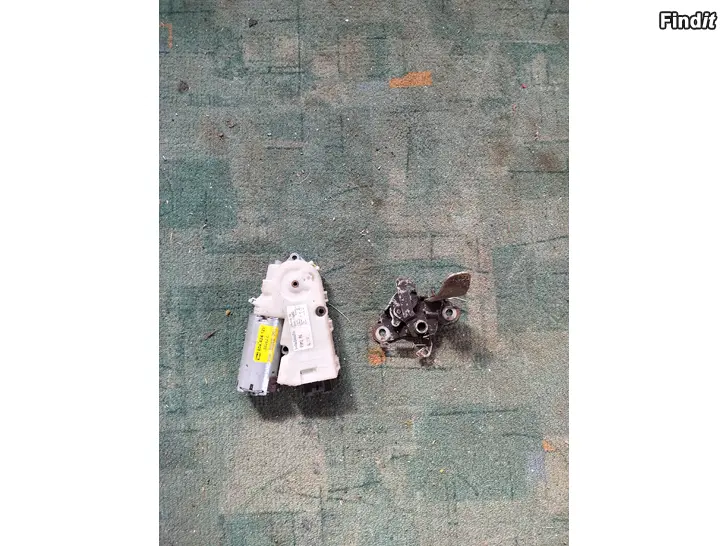 Myydään Kattoluukku moottori konepelinavaus