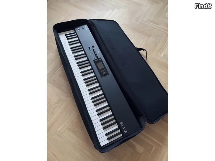 Säljes Studiologic Sl73 Mk2+ Väska, Ställning och sustainpedal