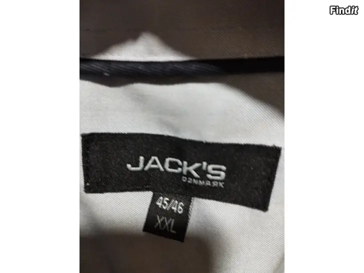 Myydään Jack  Jonesin lyhythihainen kauluspaita