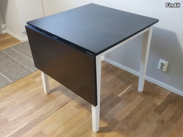 Myydään Pieni ruokapöytä / Litet matbord