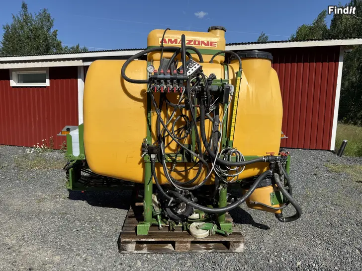 Säljes Amazone UF 1200 Växtskyddsspruta