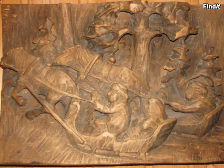 Myydään Puureliefi