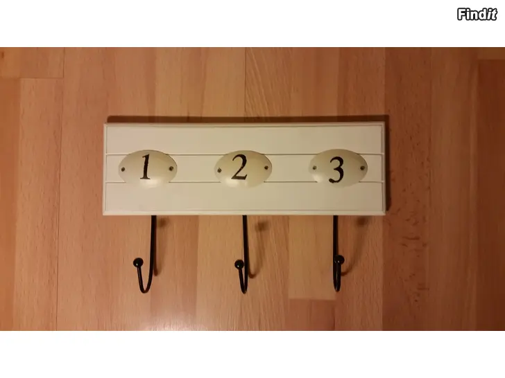 Säljes Puunaulakko 10-30cm metallikoukut 1-2-3  -3e