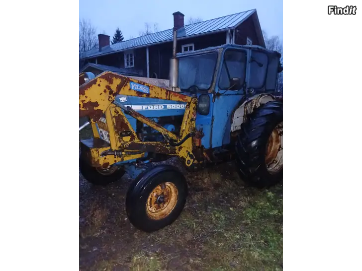 Säljes Traktor grävare